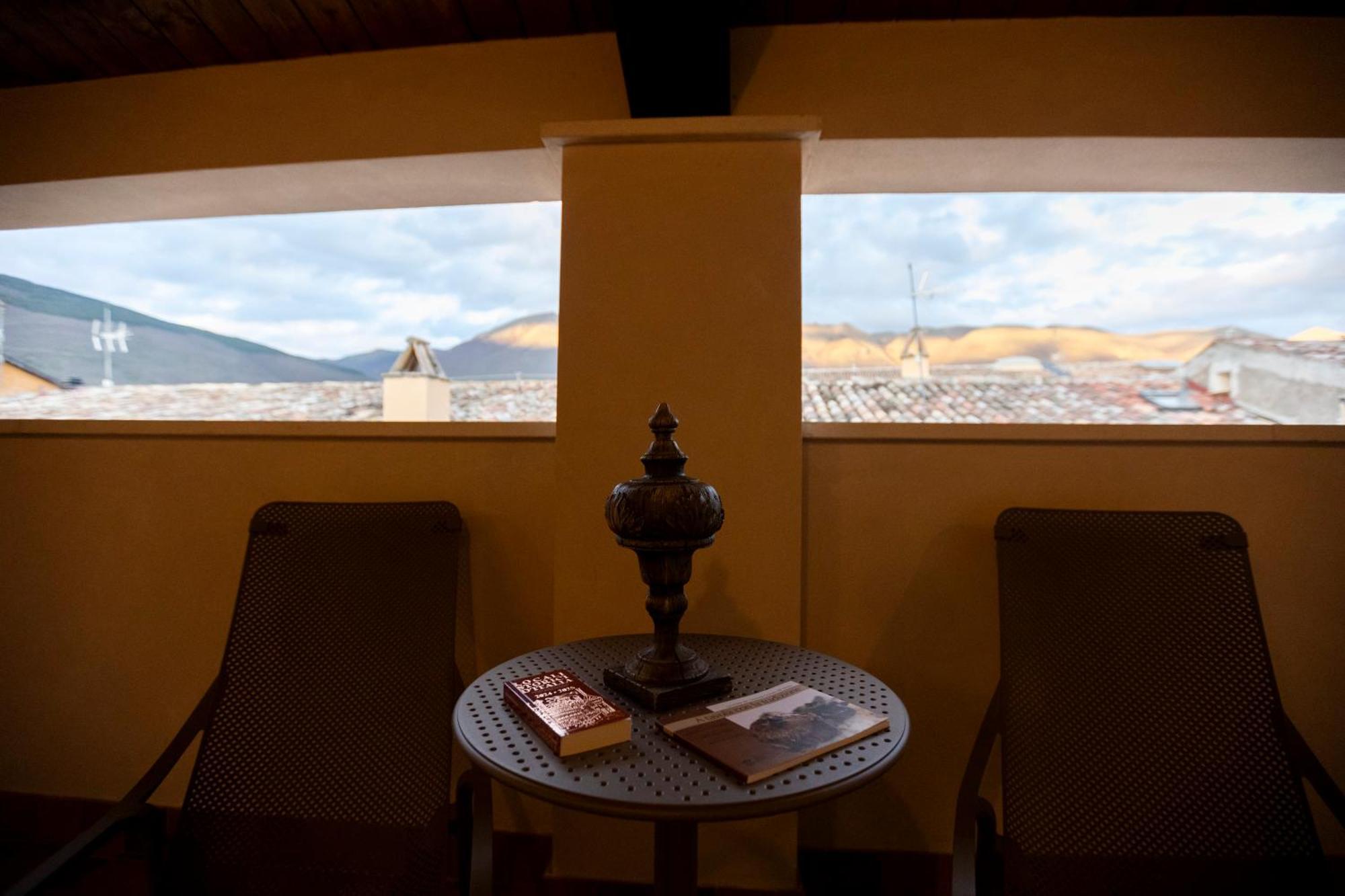 Отель Casa Bianconi Норча Экстерьер фото